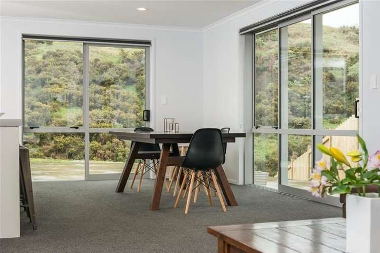 154 Ballintoy Park Drive Welcome Bay_6