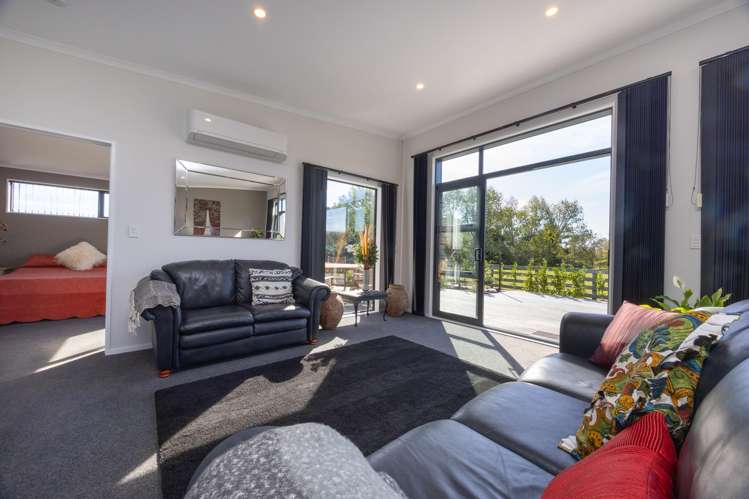 567 Lethbridge Road Halcombe_11