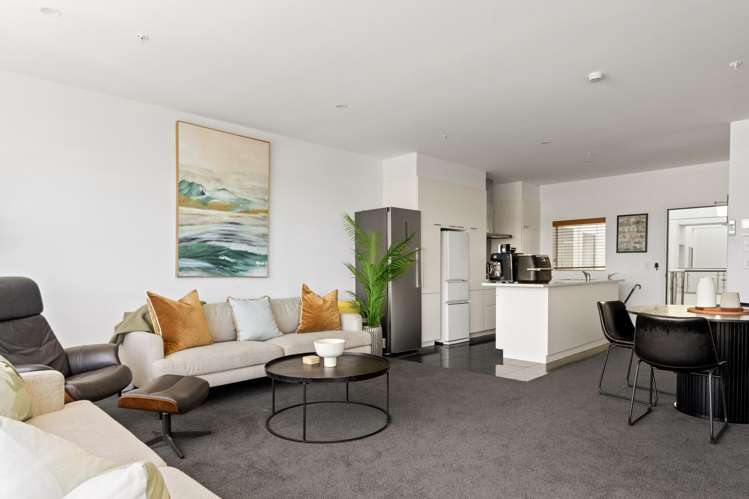 303/4 Reads Quay Gisborne_5