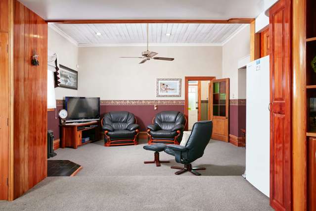 832 Gladstone Road Te Hapara_3