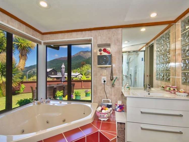 5 York Street Queenstown_14