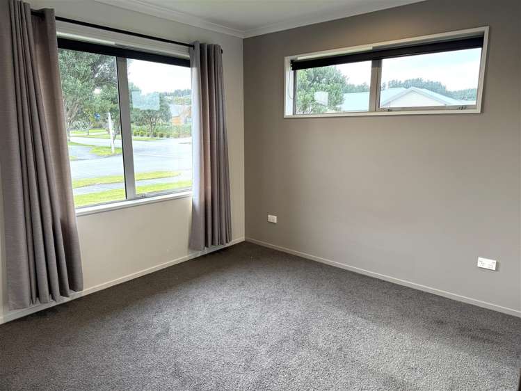 21 Ashley Drive Paroa_14