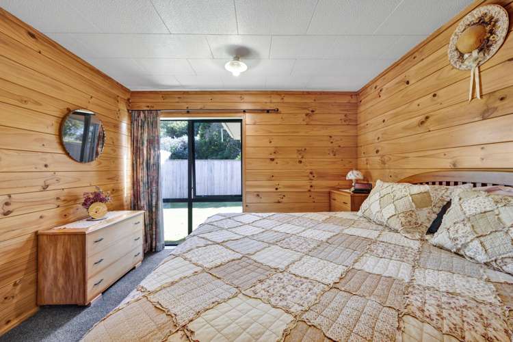 69 Egmont Street Hawera_12