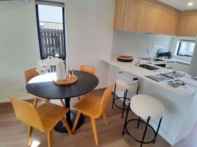 13/476 West Coast Road Glen Eden_1