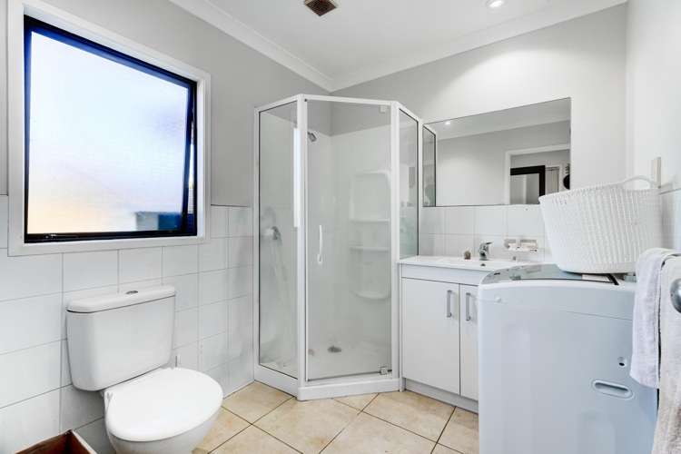 241 Paremoremo Road Lucas Heights_21