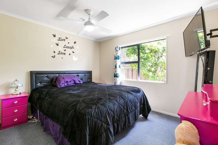 19 Benton Place Manurewa_13