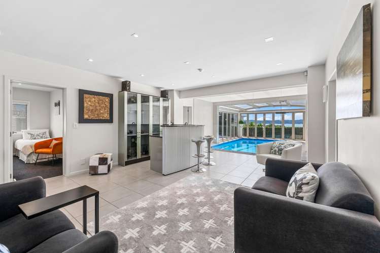 8 Kawai Rise Te Atatu Peninsula_16