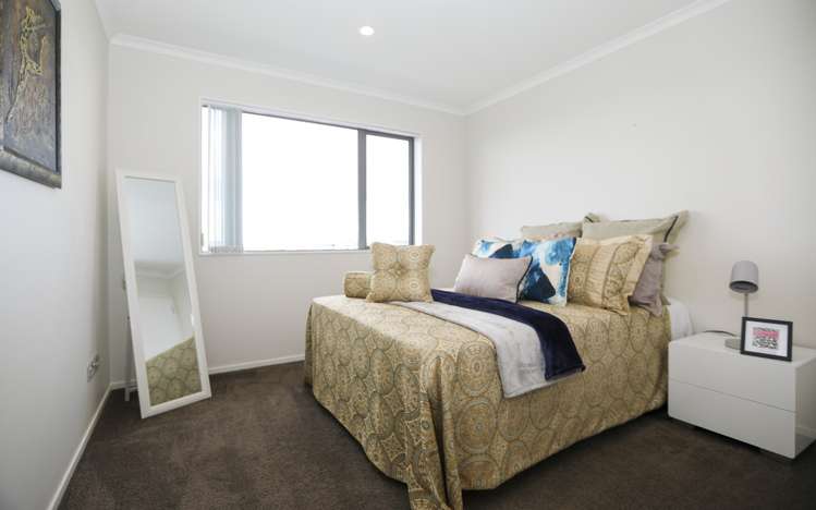 50 Arrowsmith Drive Clover Park_24