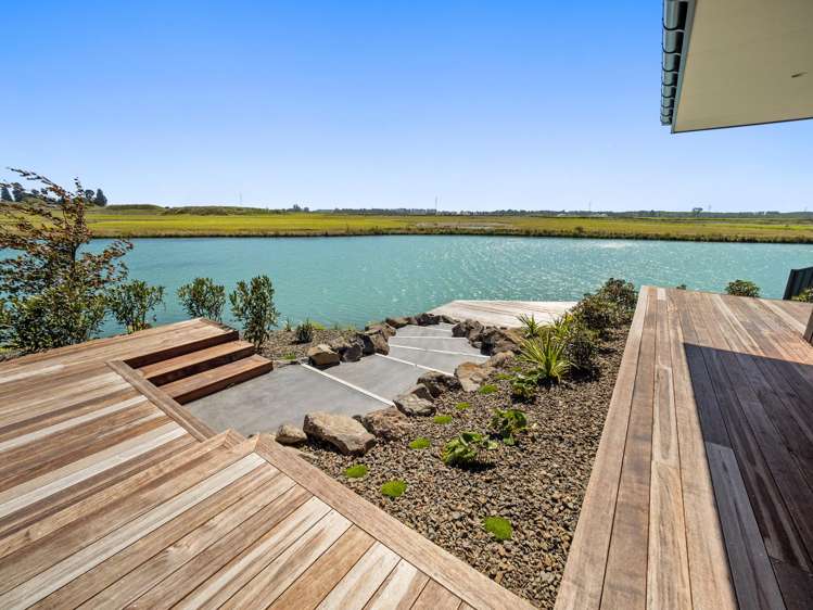 25 Bridgewater Quay Lake Hood_36