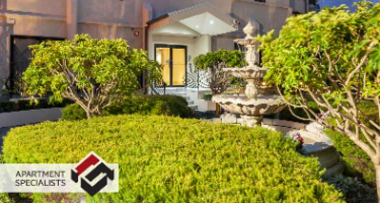 10j/23 Emily Place_0