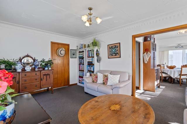 586 Tay Street Hawthorndale_3