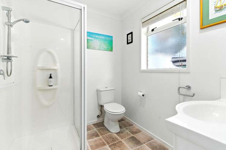 32 Rosella Drive Welcome Bay_11