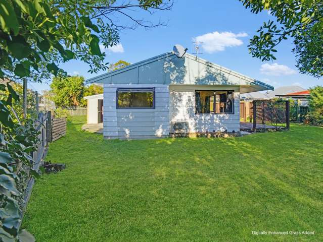 1100A Cunningham Crescent Mayfair_3