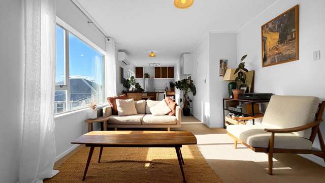 Lyall Bay Living