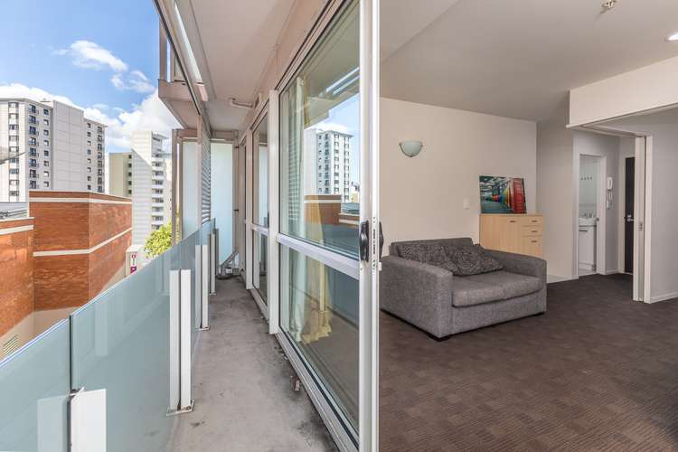 804/10 Waterloo Quadrant Auckland Central_5