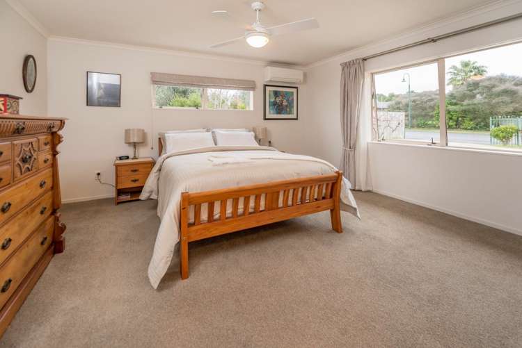 1 Solan Drive Waimauku_5