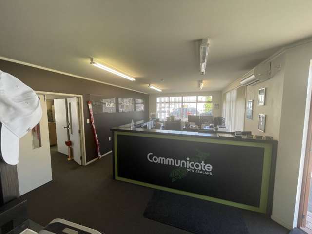 92 Ford Road Onekawa_2