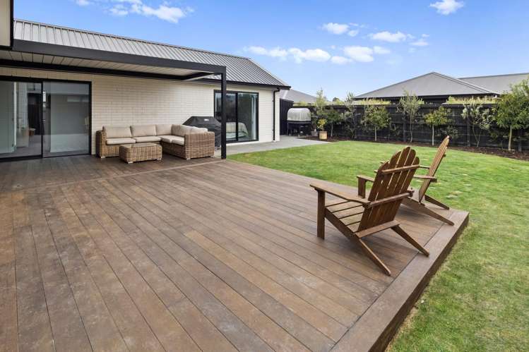 10 Redhaven Rise Netherby_28