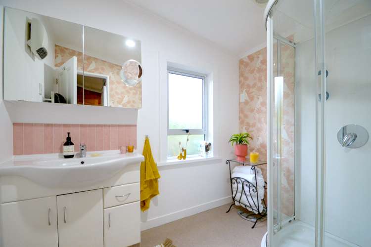 32 Whitehaven Street Lawrence_14