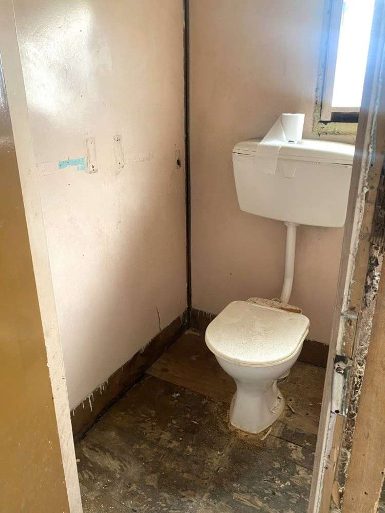 9 Newcastle Street Cobden_15