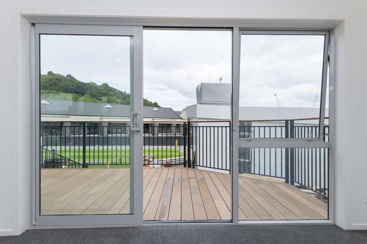 203/4 Reads Quay, Marinaview Gisborne_23
