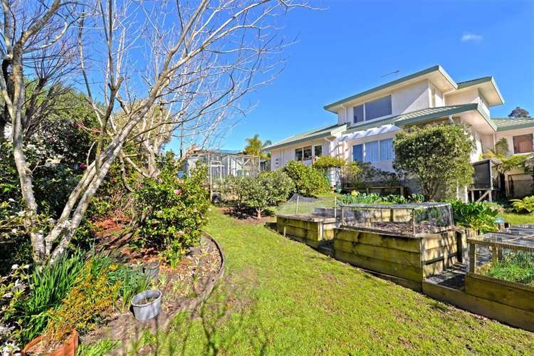 14 Queen Natalie Place Massey_19