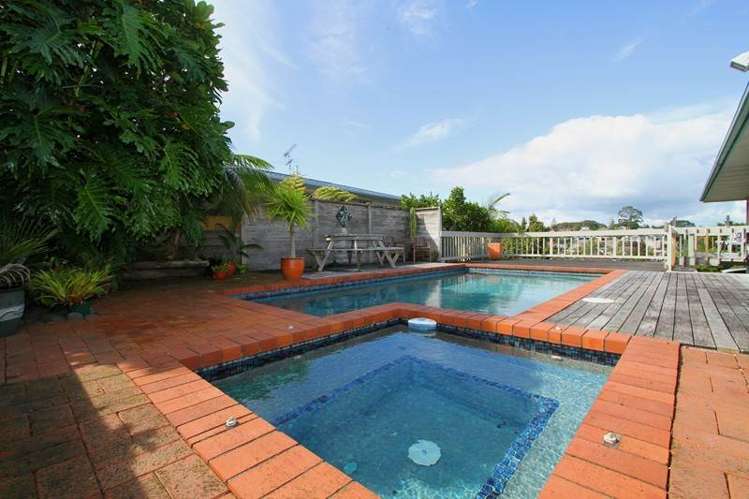 28 Haseler Crescent Mellons Bay_9