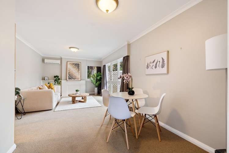 3/42 Office Road Merivale_6