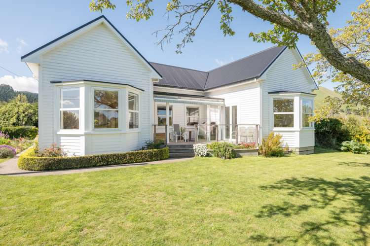 136 River Terrace Road Brightwater_0