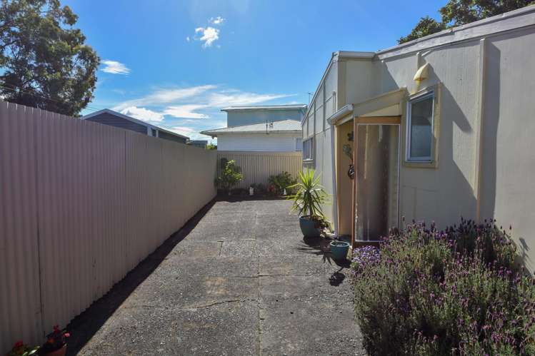 108 Broadway Carterton_25