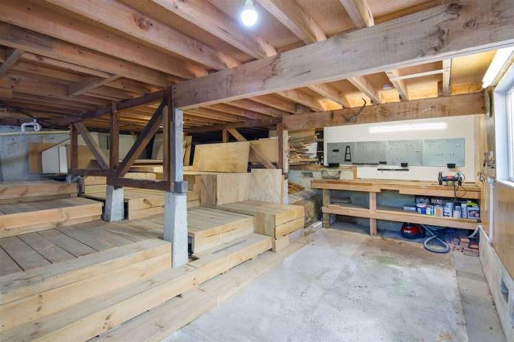 18 Fairburn Grove Johnsonville_24