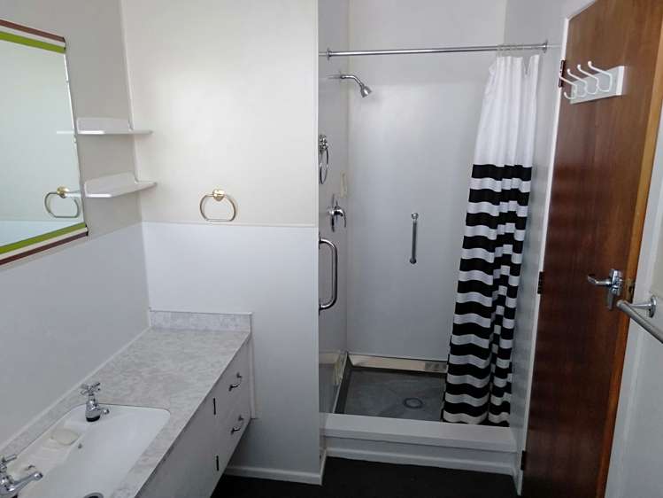 5 Evelyn Place Welbourn_18