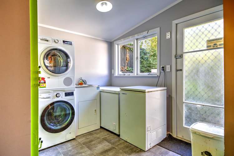 33 Resthill Crescent Glenview_32