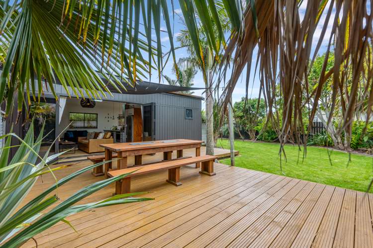 15a Barrett Road Whalers Gate_5