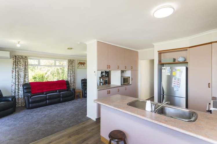 150 Waiomoko Road Whangara_39