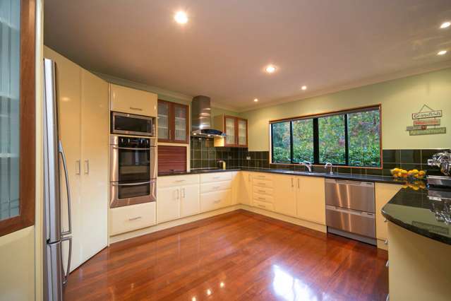 182b Forest Hill Road Waiatarua_3