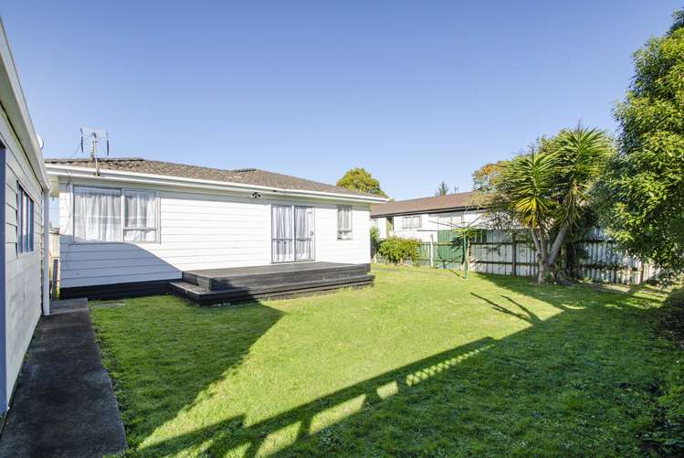 5 Benton Place Manurewa_11