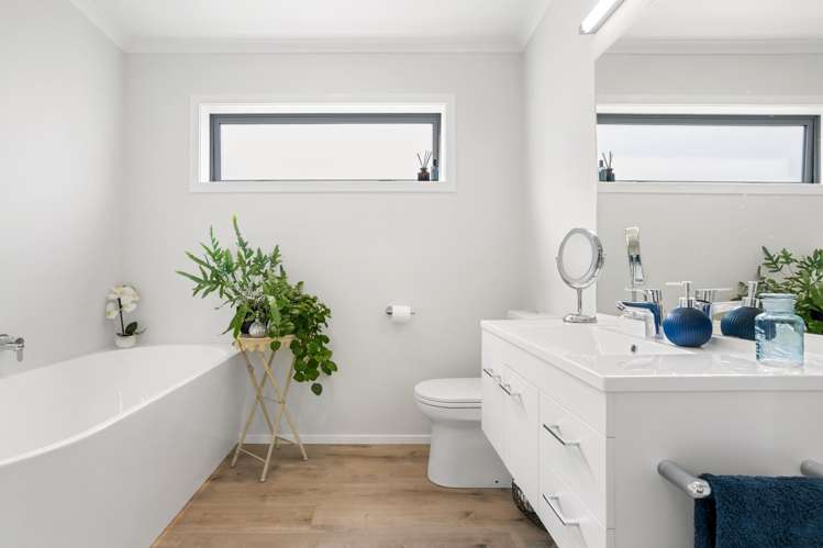 215A Ocean Road Whangamata_25