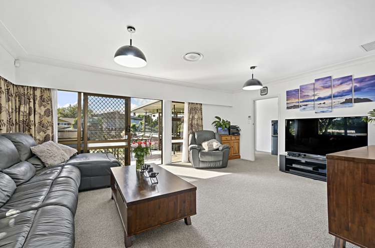 98 Elliot Street Pahurehure_4