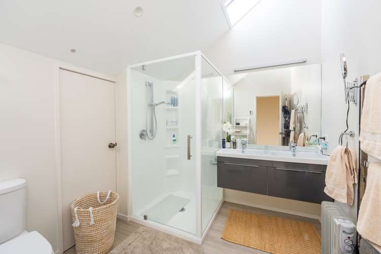 3/287 Lake Terrace Taupo_12