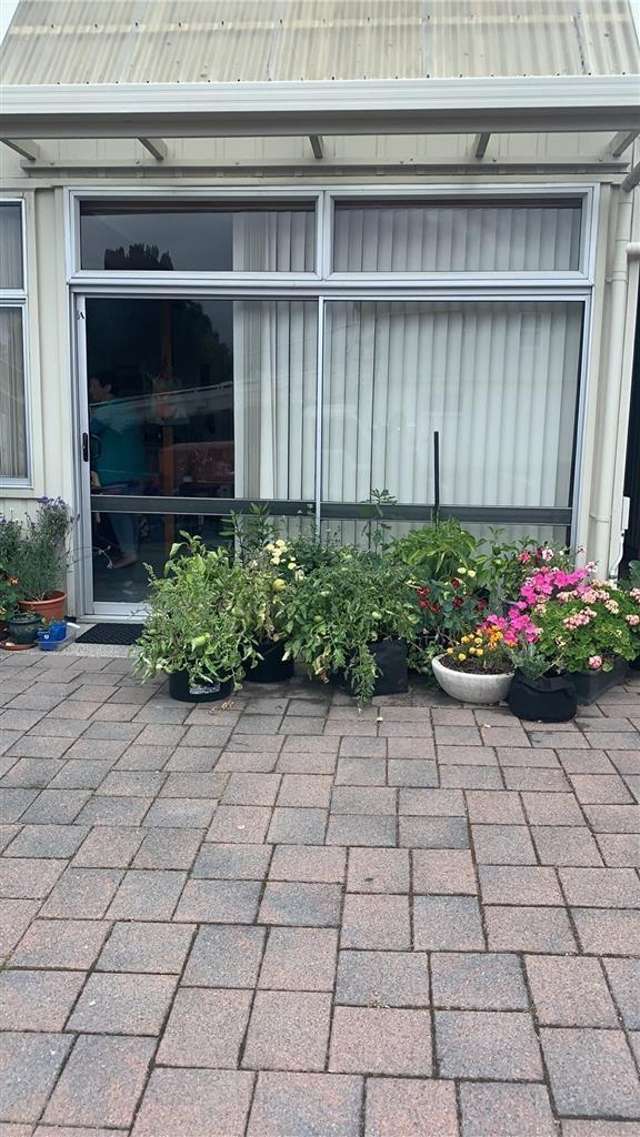 Spacious, Low-Maintenance Bedsit in Nukuhau – A Rare Find!