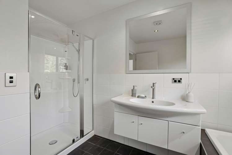 20 Sylvan Street Lake Hayes Estate_21