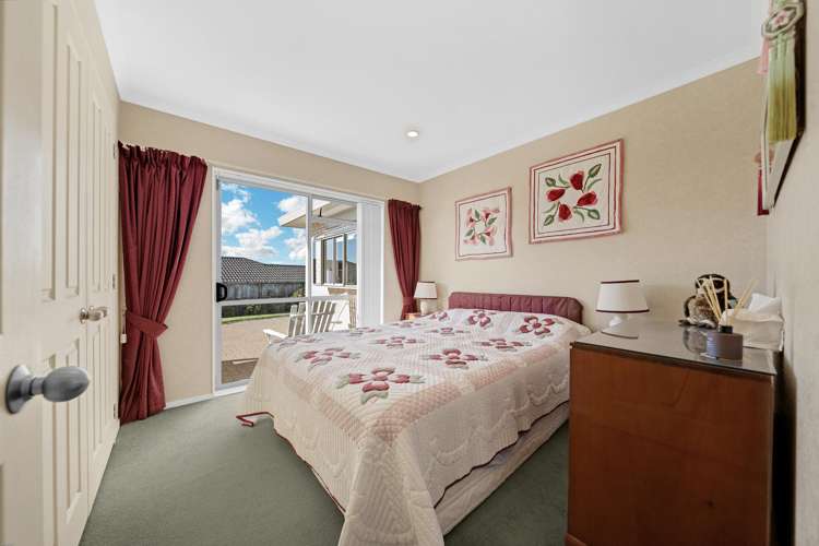 7 Amesbury Rise Henderson_10