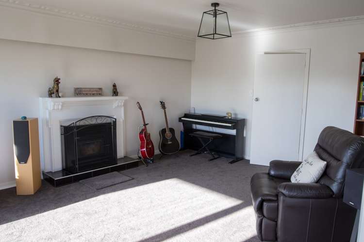 37 Mason Street New Lynn_15