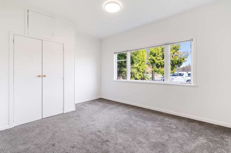 13 & 13A Lee Road Hannahs Bay_7