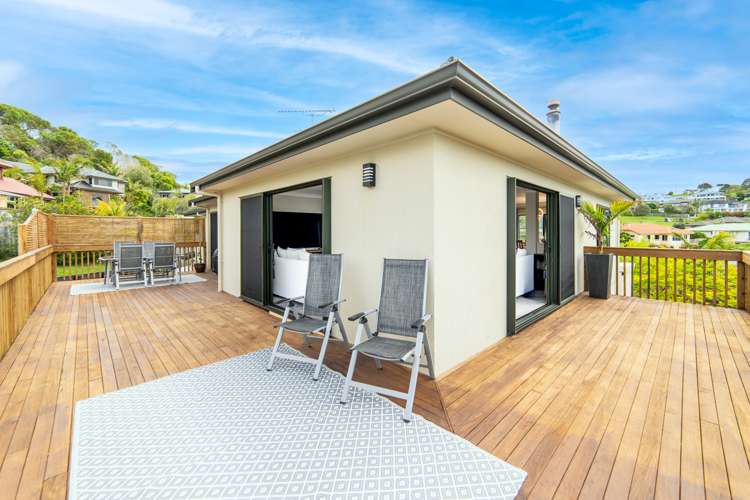 55 Waldorf Crescent Orewa_11
