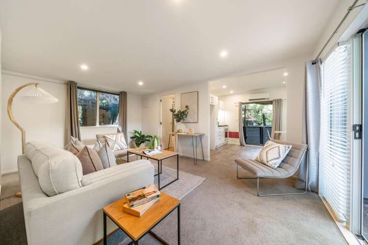 90 Blue Mountains Road Pinehaven_0