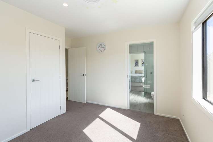 37 Marine Corps Drive Masterton_16