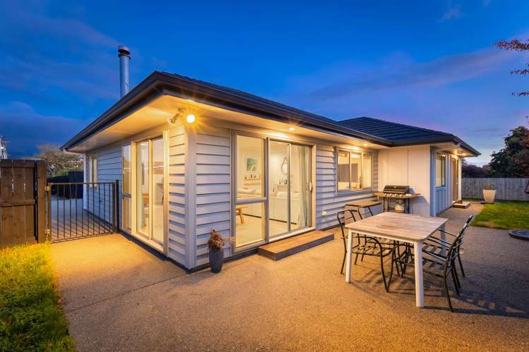 19b Francis Road Paraparaumu Beach_19
