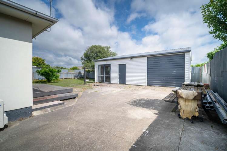 84 Chatham Road Flaxmere_13